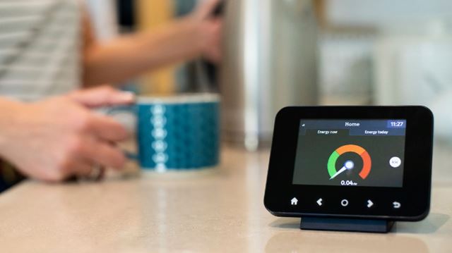 How to save money by switching energy providers smart meter